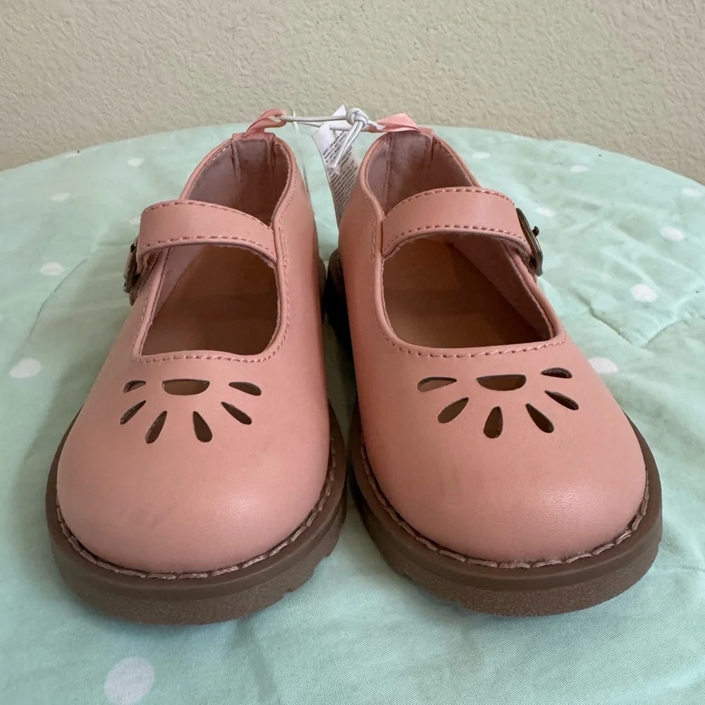 NWT Old Navy BAMBOO Pink Dress Shoes with Classic Mary Jane Style  size 8